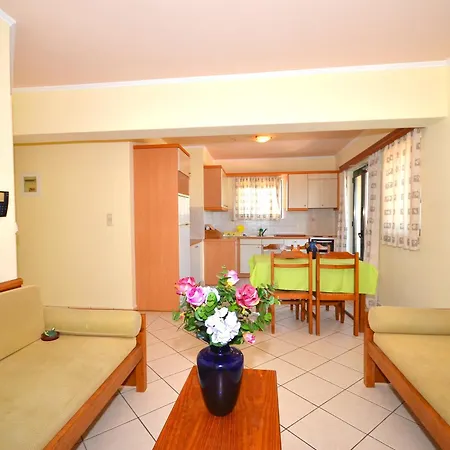 Apartahotel Aloni Chorafakia